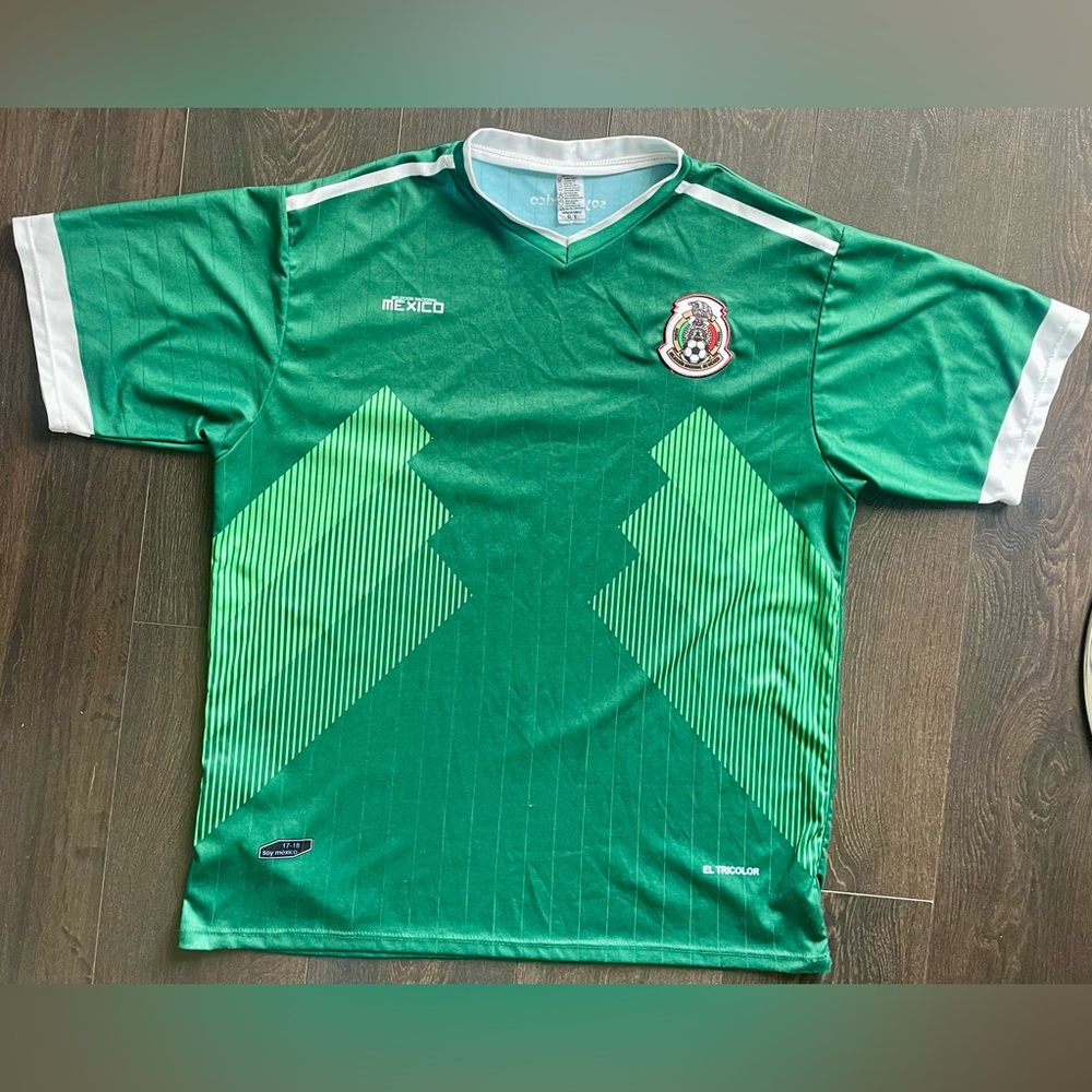 Team Mexico 🇲🇽 Soccer fan jersey 2016-17 season Size L